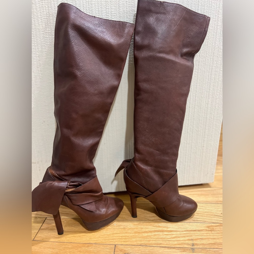 Beautiful Report Signature Brown Over The Knee Heel Boots